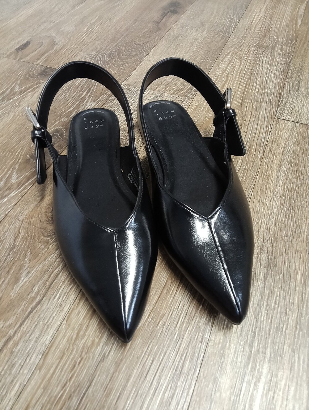 Women's Black Pointed Slingback Mules
